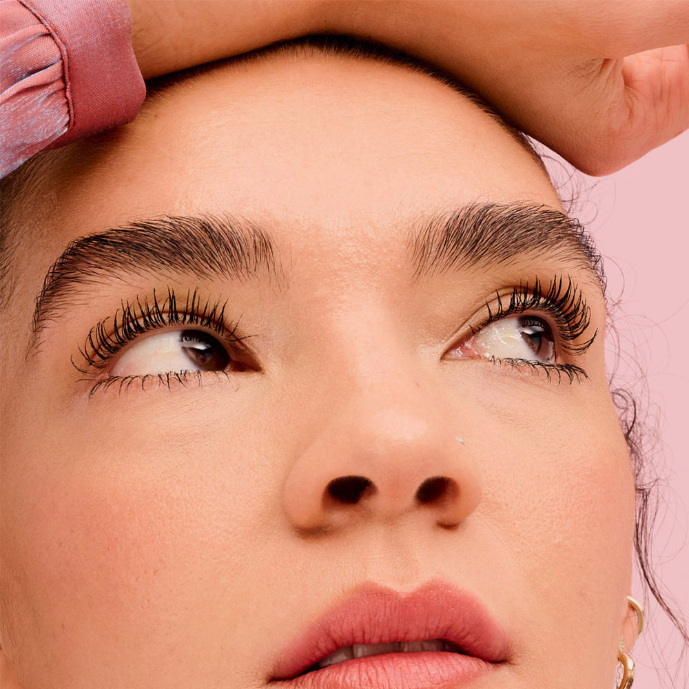 BENEFIT | LASHES ALL THE WAY THEY'RE REAL! MAGNET