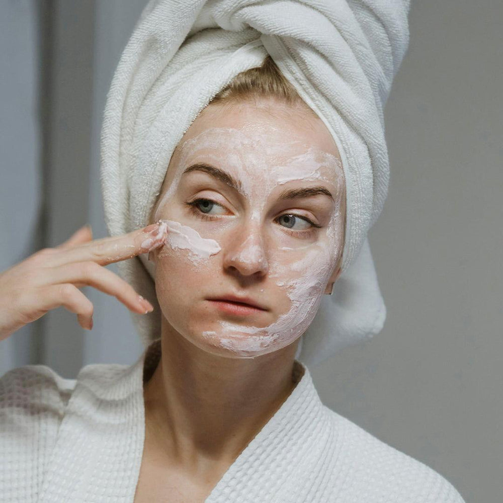 IDC INSTITUTE | FACE SCRUB MASK WITH APRICOT - Mayshka