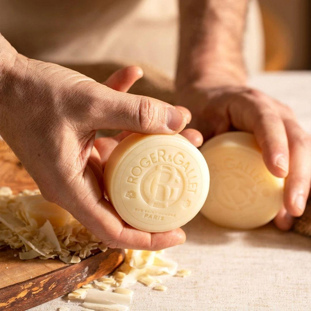 ROGER & GALLET | SAVON BIENFAISANT - FEUILLE DE THE - Mayshka